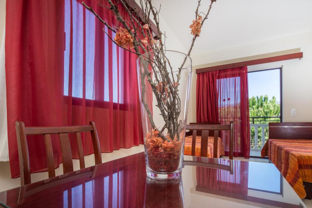 Canadian Hotel Laganas Zewnętrze zdjęcie